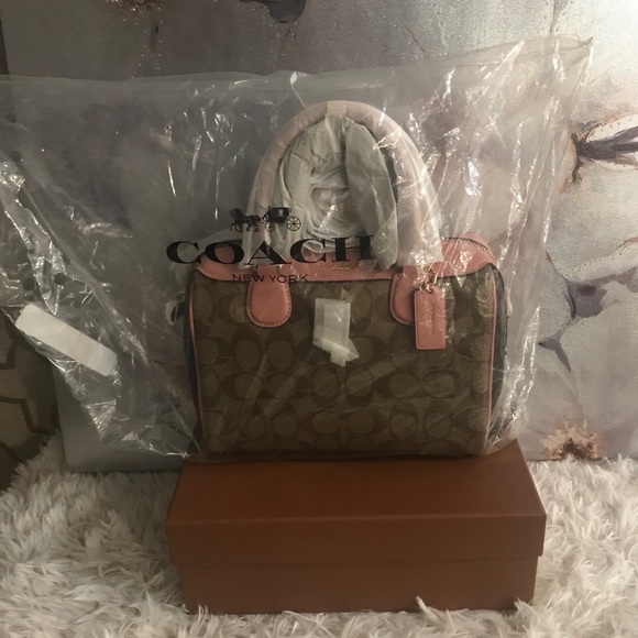 Coach purse new - Picture 2 of 6